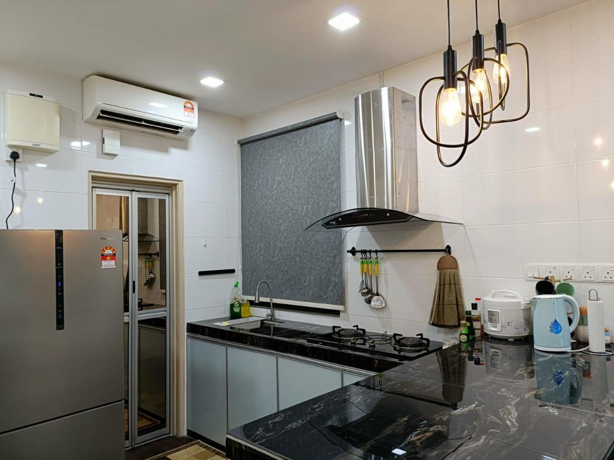 Ferienwohnung Arc Austin Hills Residensi By Antlerzone Johor Bahru Exterior foto