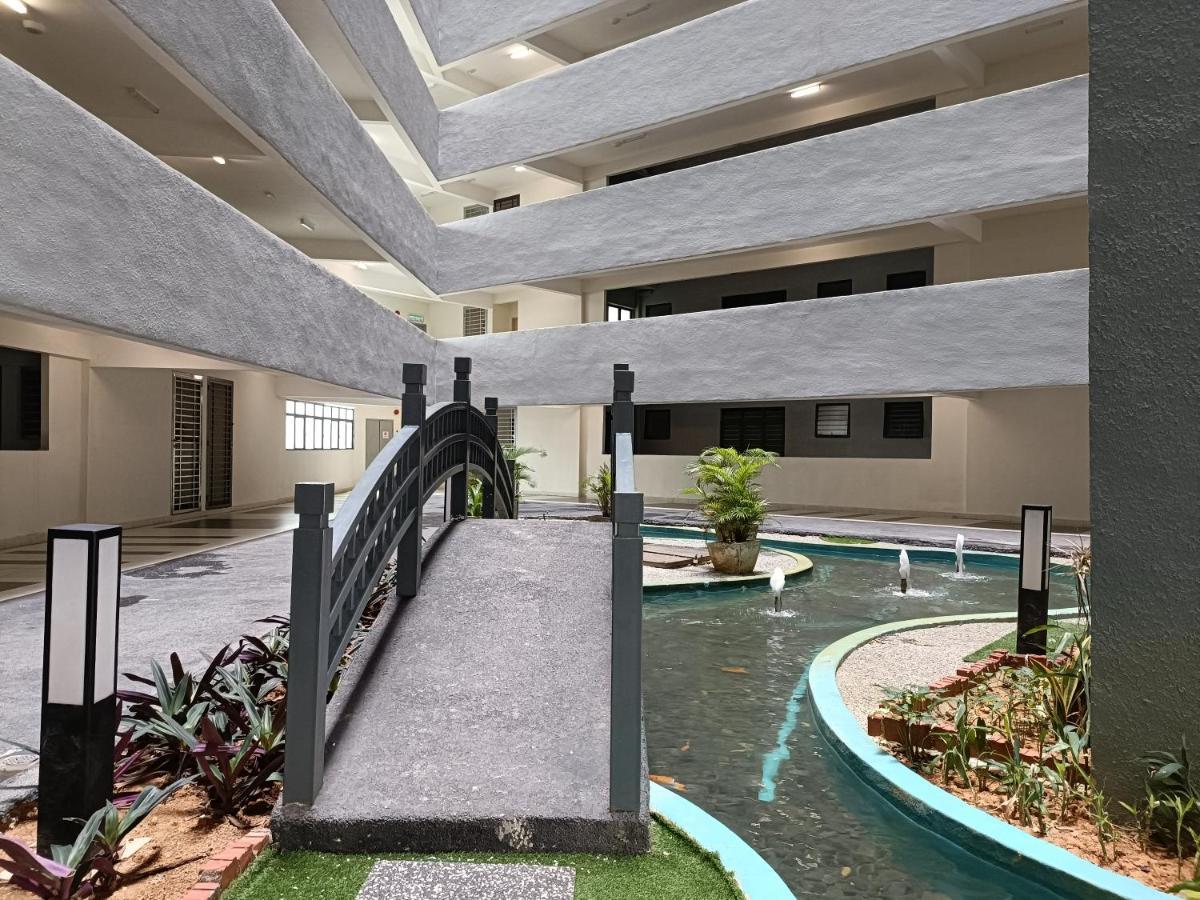 Ferienwohnung Arc Austin Hills Residensi By Antlerzone Johor Bahru Exterior foto