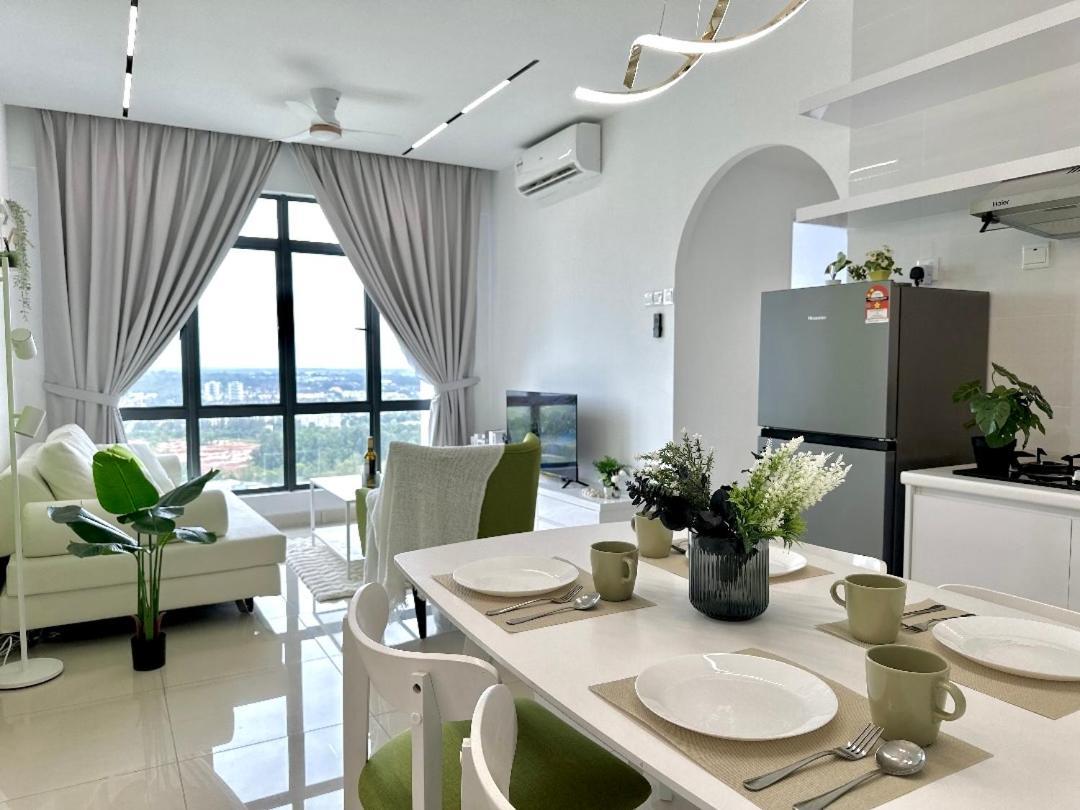 Ferienwohnung Arc Austin Hills Residensi By Antlerzone Johor Bahru Exterior foto